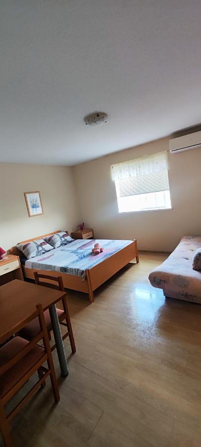 ביבינייה Guest House Karlo מראה חיצוני תמונה